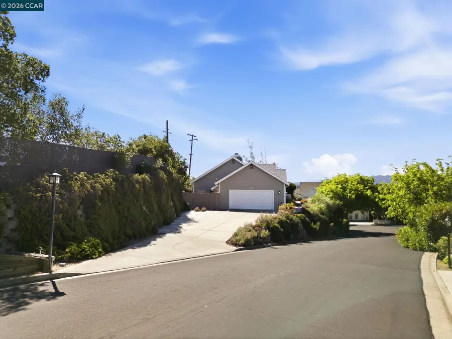 100 Sky Ranch Ln, Pleasant Hill, CA 94523 - #3