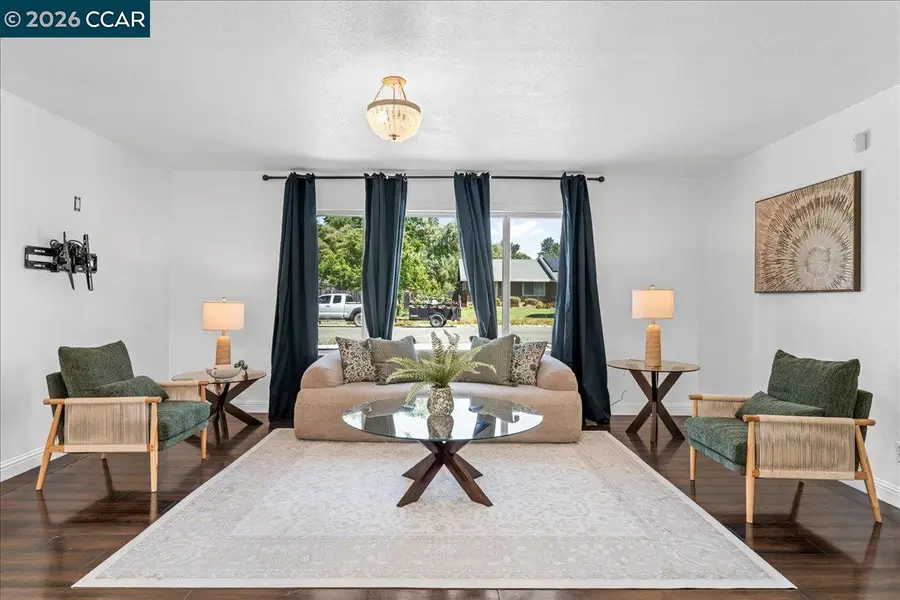 8920 Barrhill Way, Fair Oaks, CA 95628 - #2