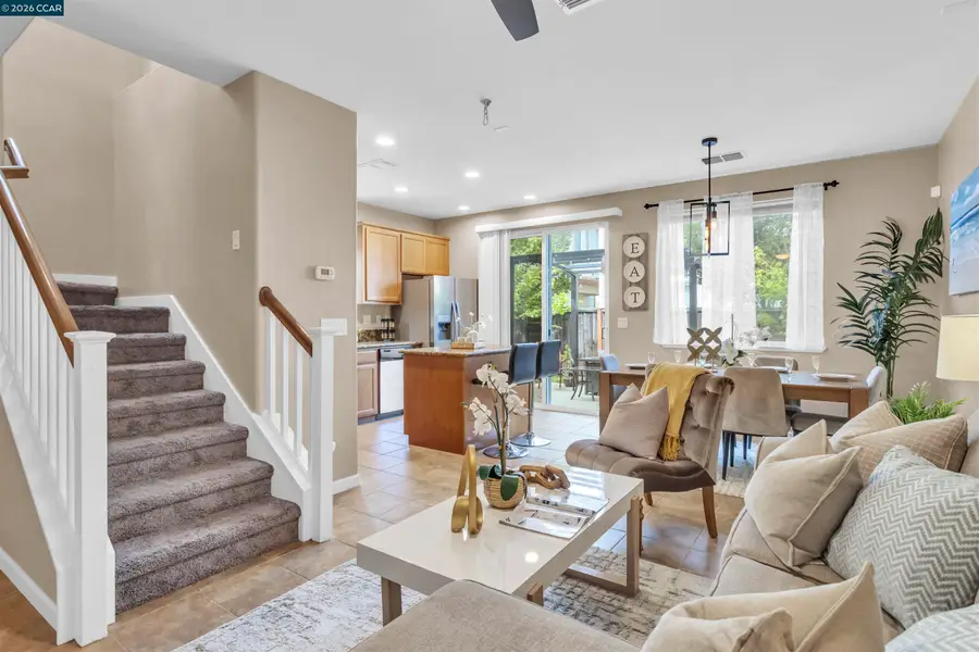 385 Gabiano Ct, Vacaville, CA 95687 - #3