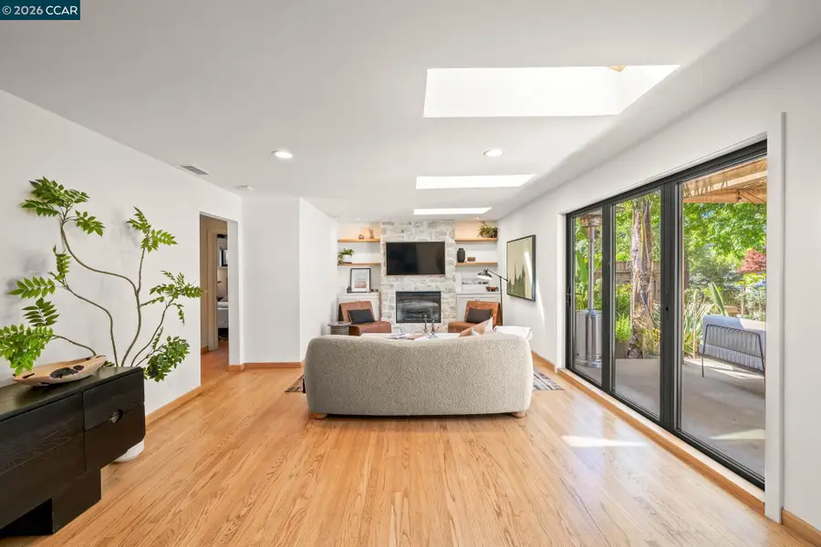 282 S Hartson, Napa, CA 94559 - #2