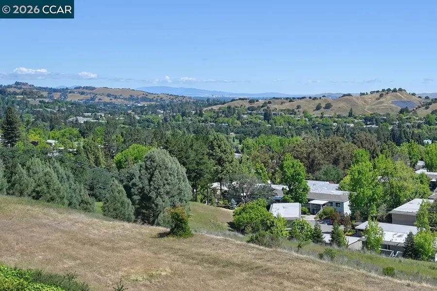 2600 Ptarmigan Dr #3, Walnut Creek, CA 94595 - #2