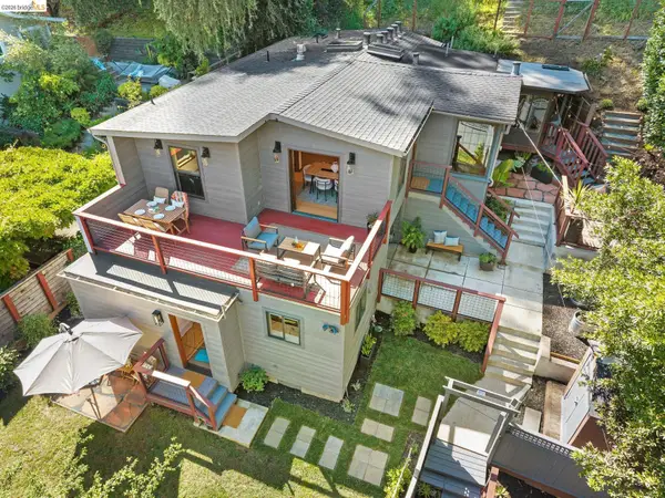 5504 Merriewood Dr, Oakland, CA 94611