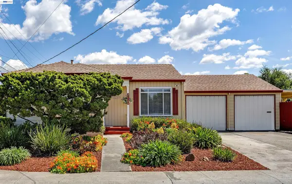 21146 Elm St, Castro Valley, CA 94546