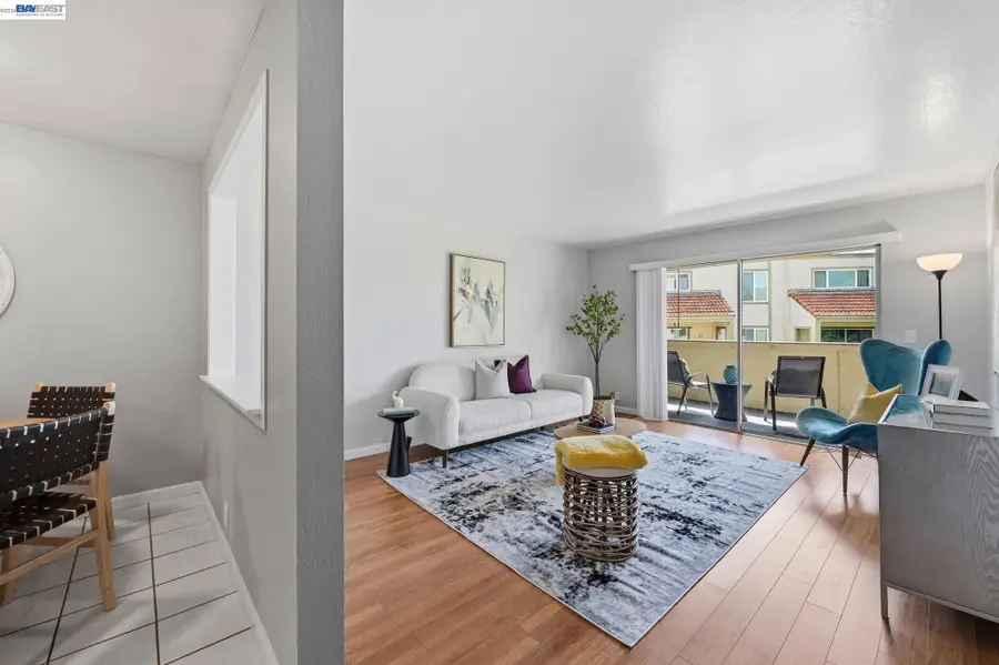 1510 E St #23, Hayward, CA 94541 - #3