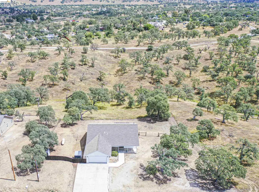 1693 Carmelita Ln, La Grange, CA 95329 - #3