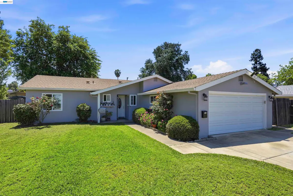 4546 Freeway Cir, Sacramento, CA 95841 - #1