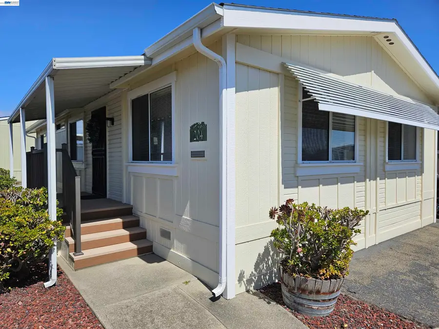 1200 W Winton Ave #204, Hayward, CA 94545 - #2