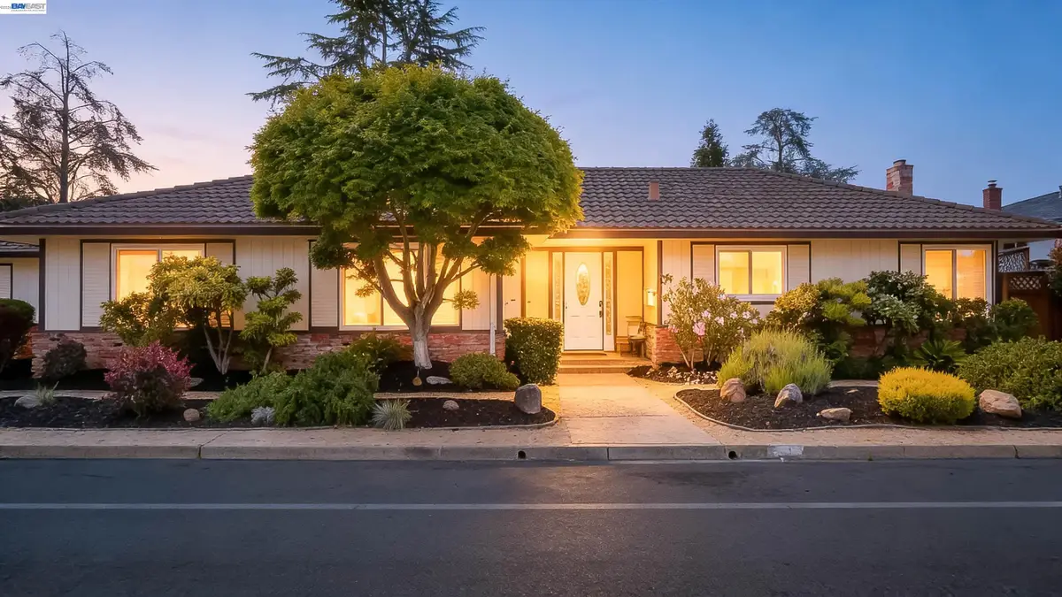 3787 Oakes Dr, Hayward, CA 94542 - #1