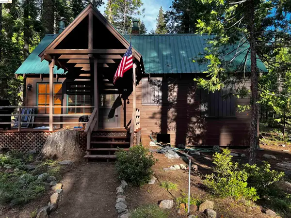 39 Cow Creek, Pinecrest, CA 95364