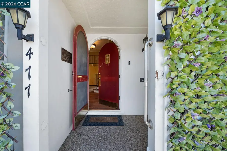 477 W 10th St, Pittsburg, CA 94565 - #3
