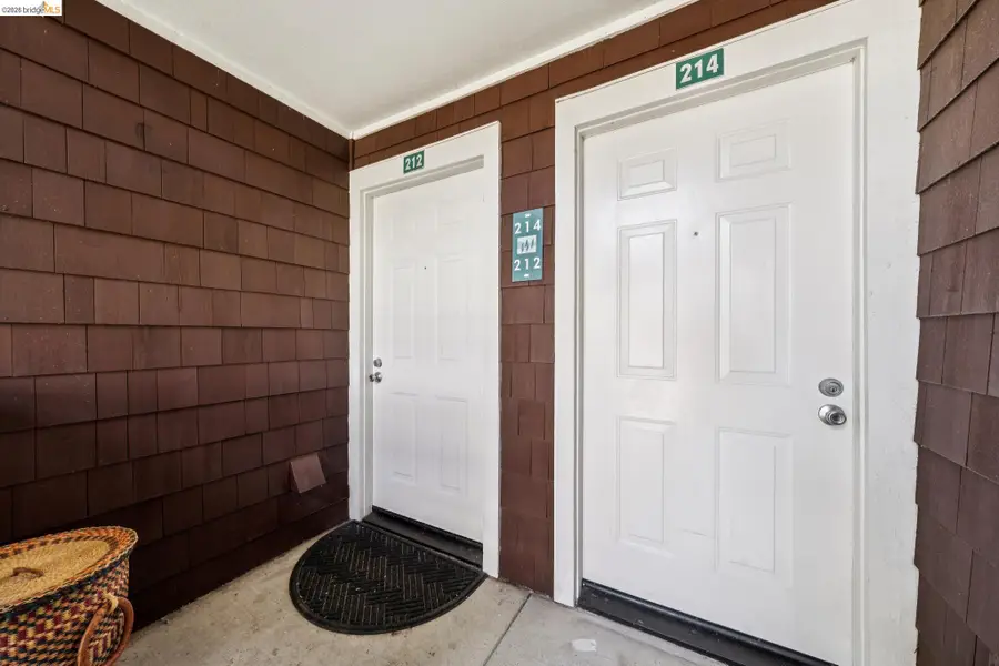 214 Bayside Ct, Richmond, CA 94804 - #3