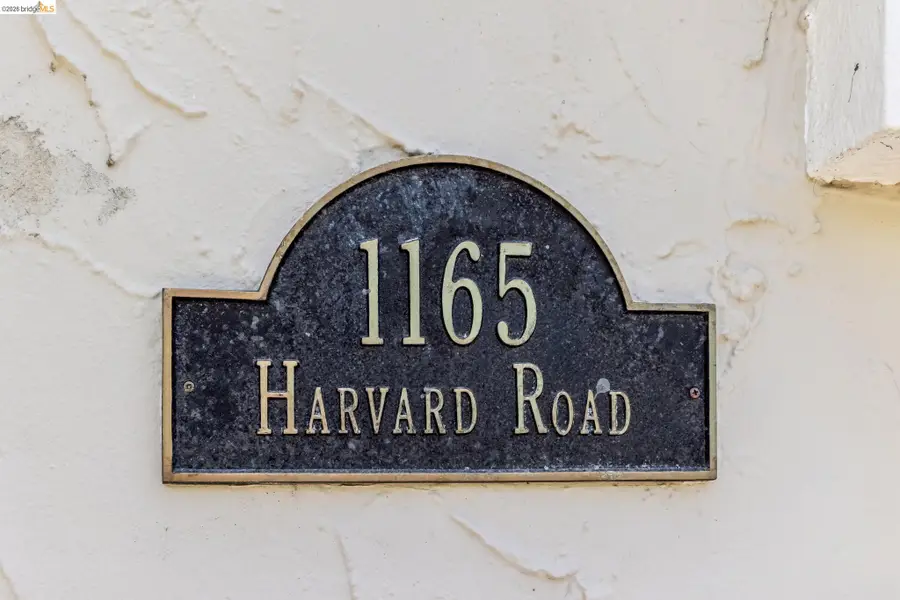 1165 Harvard Rd, Piedmont, CA 94610 - #3