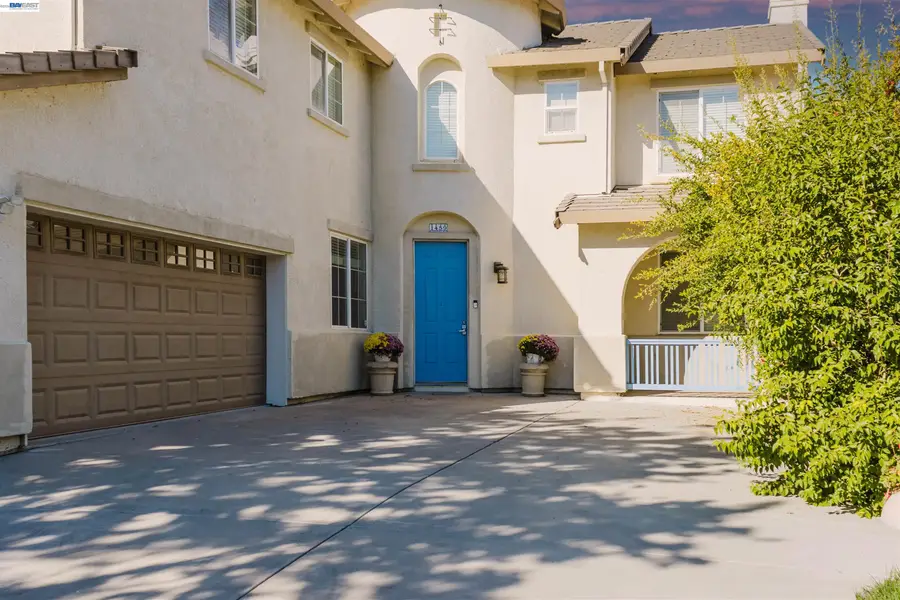 1459 Mesa Creek Dr, Patterson, CA 95363 - #2