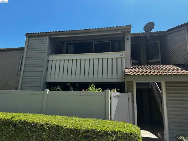 74 Carriage Way #74, Pomona, CA 91766