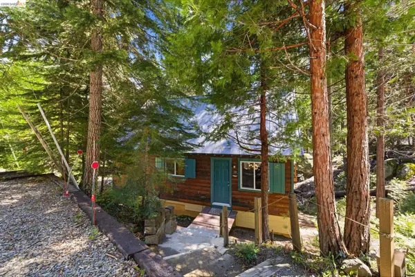 28017 Strawberry Dr., Strawberry, CA 95375