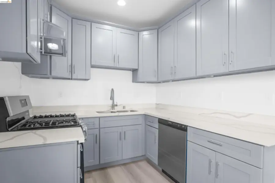 1002-4 36th St, Oakland, CA 94607 - #3