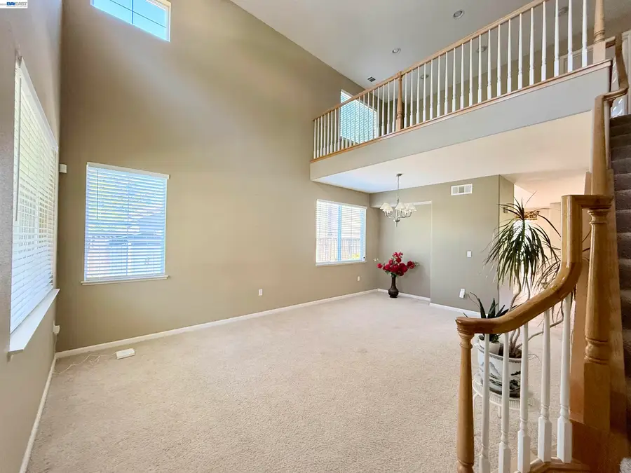 852 Meadow View Dr, Richmond, CA 94806 - #2