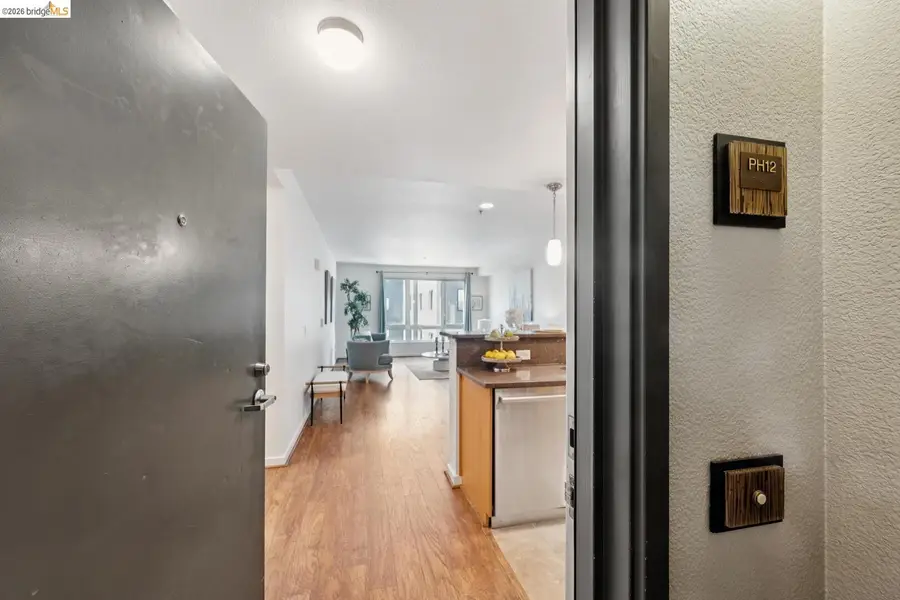 1511 Jefferson St #PH 12, Oakland, CA 94612 - #2