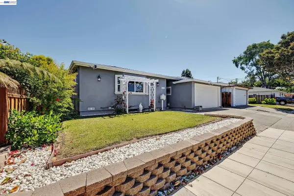 30532 Carroll Ave, Hayward, CA 94544