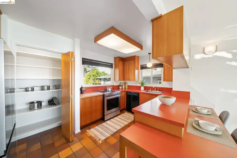 24 Arlington Ave., Kensington, CA 94707 - #3