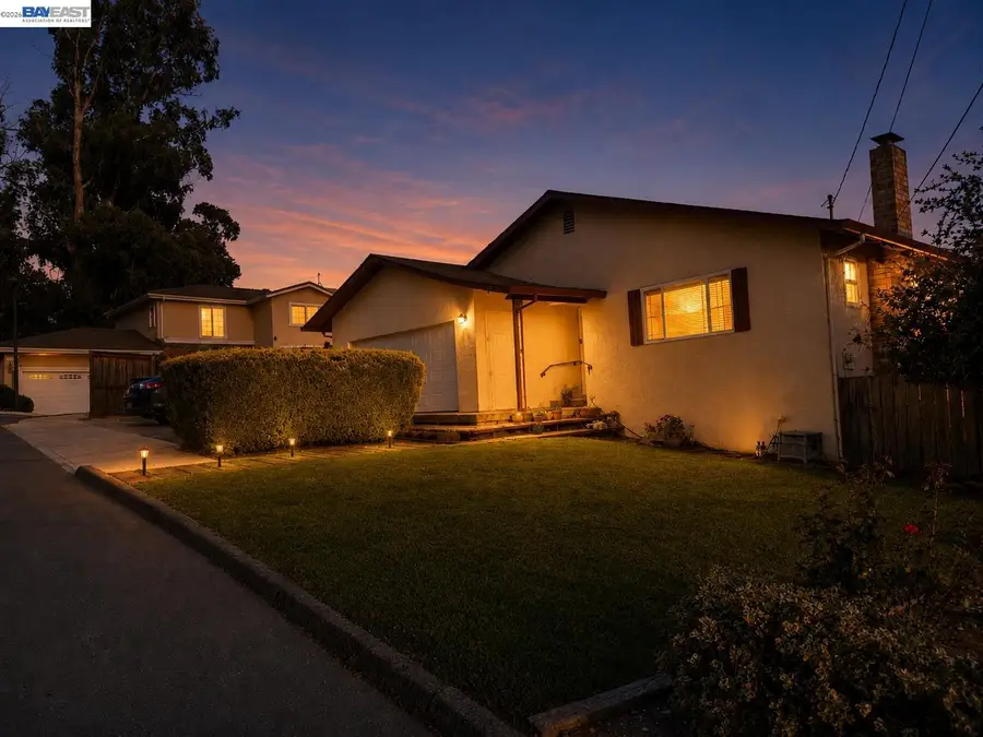 4591 Edwards Ln, Castro Valley, CA 94546 - #2