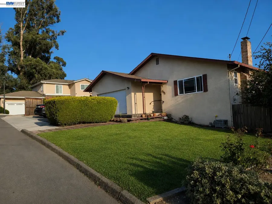 4591 Edwards Ln, Castro Valley, CA 94546 - #3