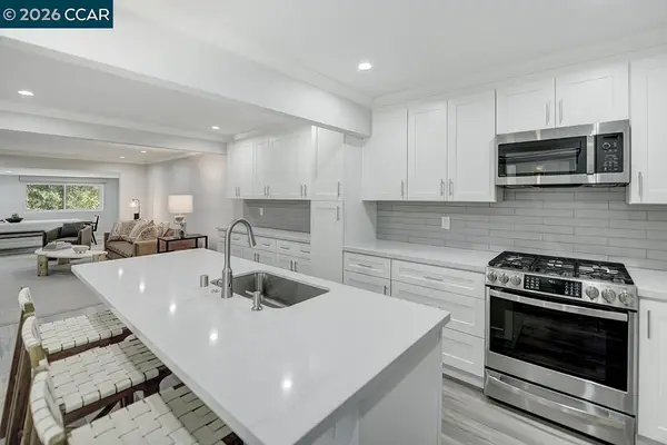 1124 Singingwood Ct #5, Walnut Creek, CA 94595