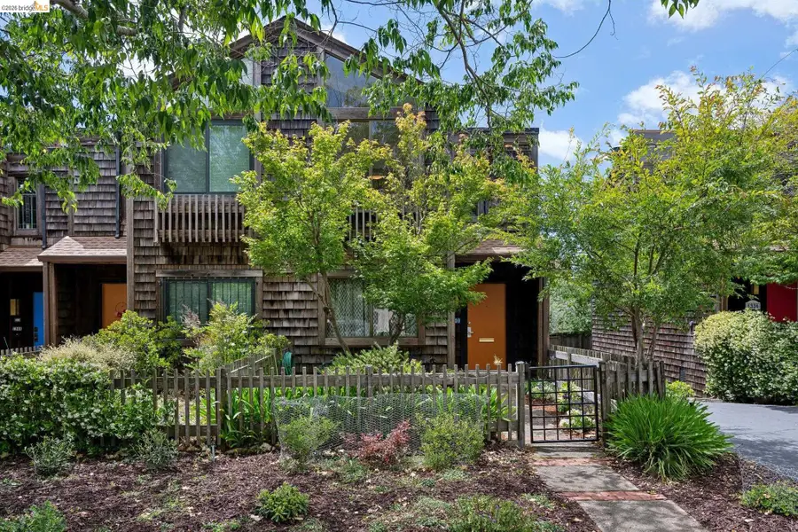 1340 Henry St, Berkeley, CA 94709 - #2