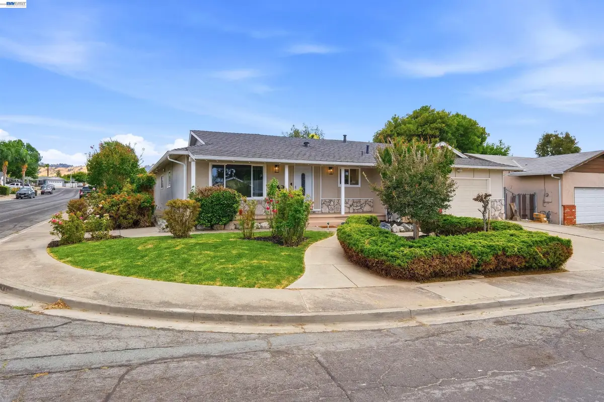 1401 Monterey Dr, Antioch, CA 94509 - #1