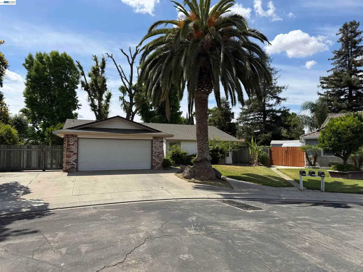 950 Lobos Ct., Manteca, CA 95336 - #1
