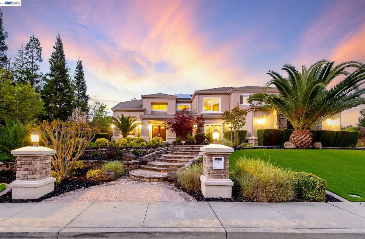8303 Regency Dr, Pleasanton, CA 94588 - #1