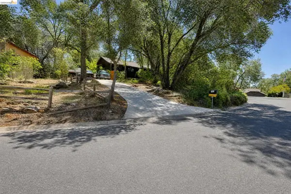 136 Corte Del Encino, Sonora, CA 95370