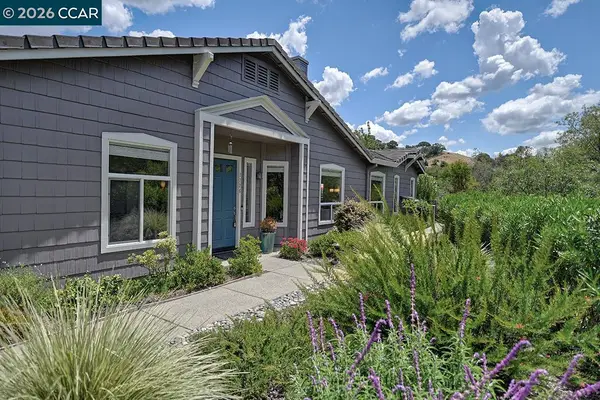 1726 Comstock Dr, Walnut Creek, CA 94595
