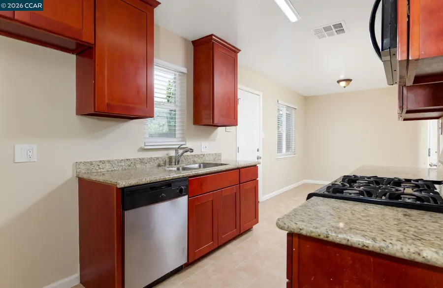 5311 78th St, Sacramento, CA 95820 - #3