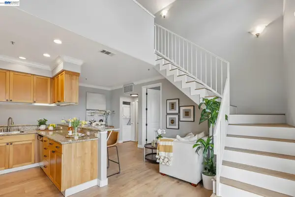 2330 University Ave #330, East Palo Alto, CA 94303