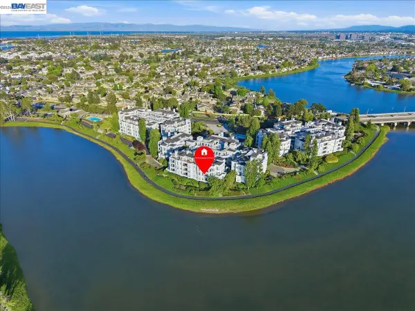 720 Promontory Point Ln #2205, Foster City, CA 94404