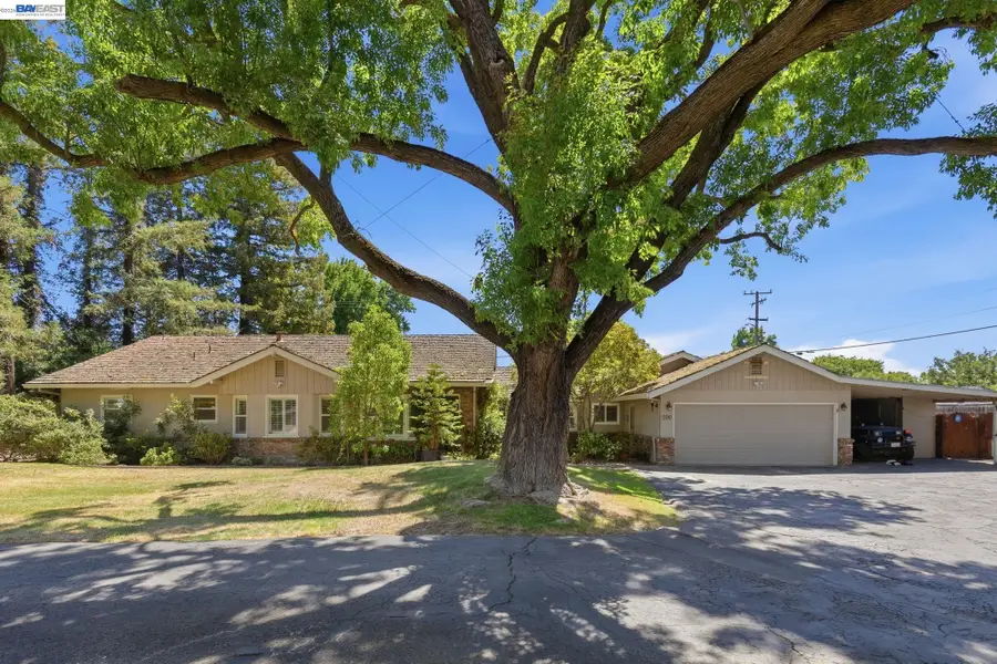 200 Greenwich Ln, Modesto, CA 95350 - #2