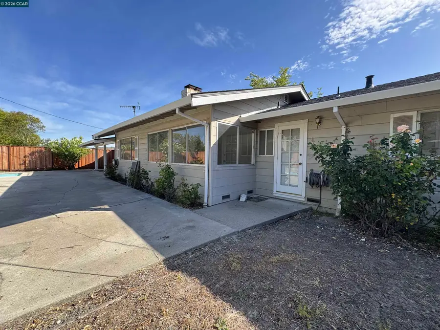 1142 Larch Ave, Moraga, CA 94556 - #2