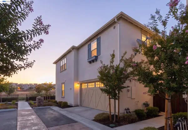 4456 Sunset View Dr, Dublin, CA 94568