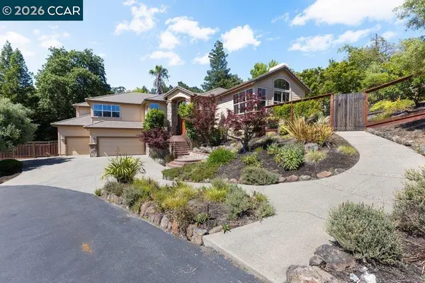 20 Monte Crest Ct, Walnut Creek, CA 94595