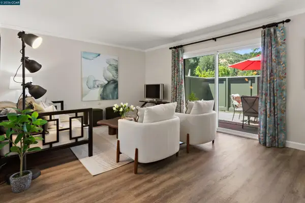 1500 Golden Rain Rd #1, Walnut Creek, CA 94595