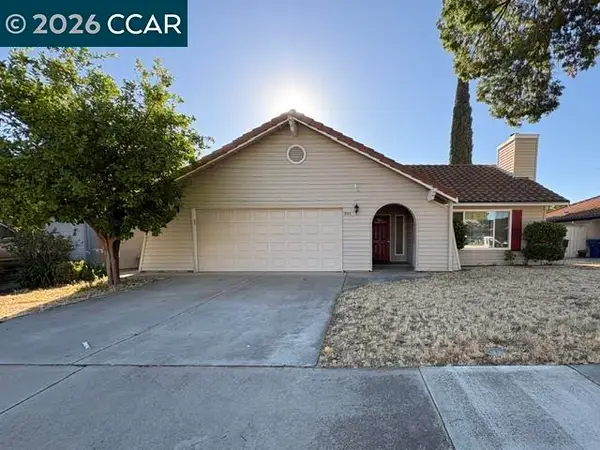 945 Arambel Dr, Patterson, CA 95363