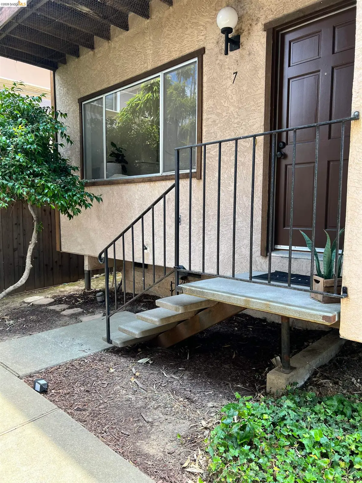 3800 Maybelle Ave #7, Oakland, CA 94619 - #1