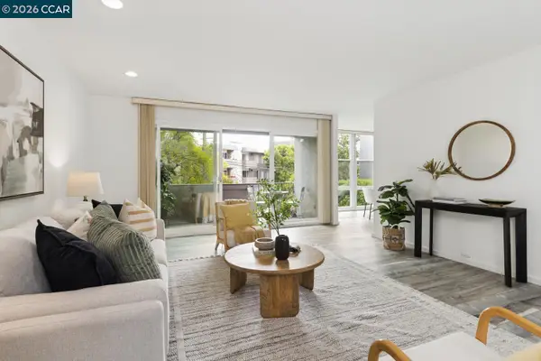 3945 Harrison St #23, Oakland, CA 94611