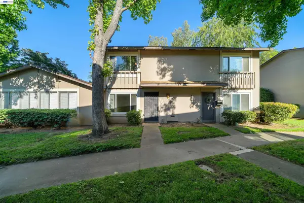 8848 La Riviera Dr #B, Sacramento, CA 95826