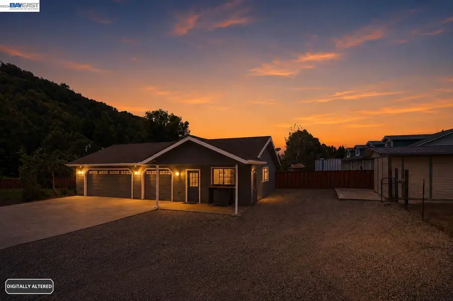 25477 Palomares Rd, Castro Valley, CA 94552 - #2