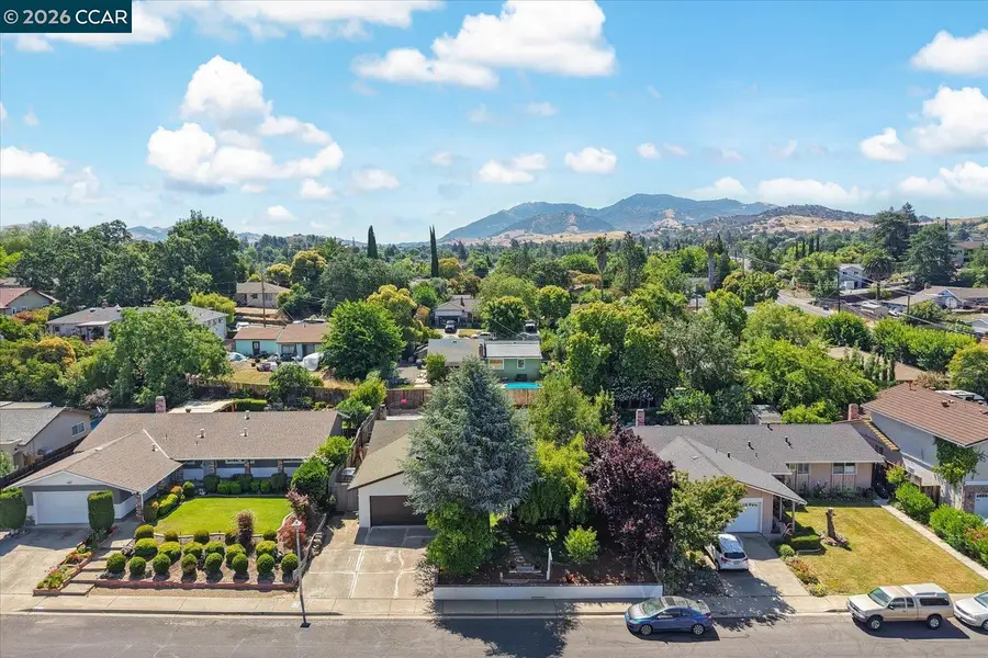1212 Mcewing Ct, Concord, CA 94521 - #3