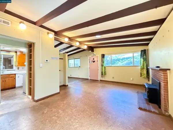 4072 Saint James Dr, El Sobrante, CA 94803