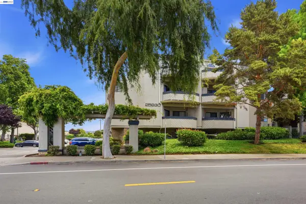 25930 Kay Ave #302, Hayward, CA 94545
