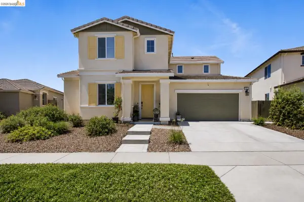 782 Silver Creek Cir, Plumas Lake, CA 95961